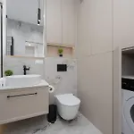 Chmielna Duo Modern In The Center Near Zlote Tarasy By Renters Apartament Warszawa