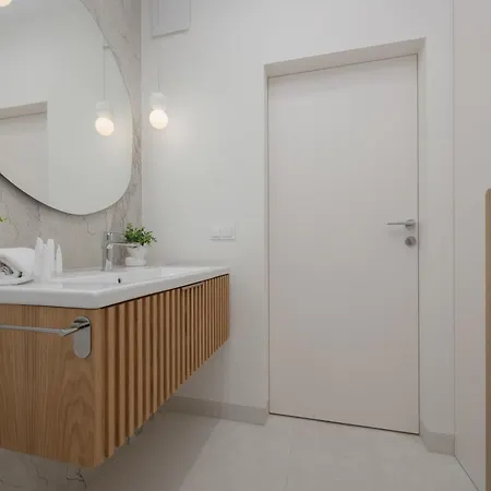 Chmielna Duo Modern In The Center Near Zlote Tarasy By Renters * Warsaw