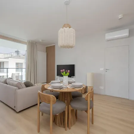 Apartment Chmielna Duo Modern In The Center Near Zlote Tarasy By Renters