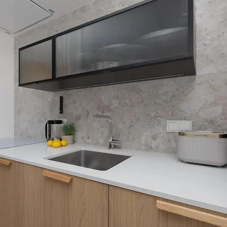 Apartment Chmielna Duo Modern In The Center Near Zlote Tarasy By Renters *