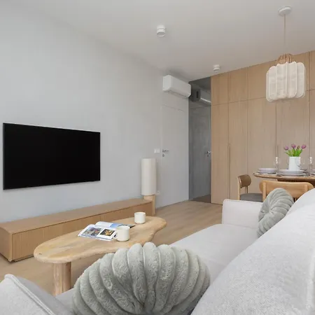 Chmielna Duo Modern In The Center Near Zlote Tarasy By Renters Apartment *
