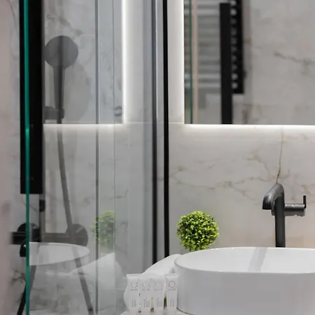 Chmielna Duo Modern In The Center Near Zlote Tarasy By Renters Appartement *
